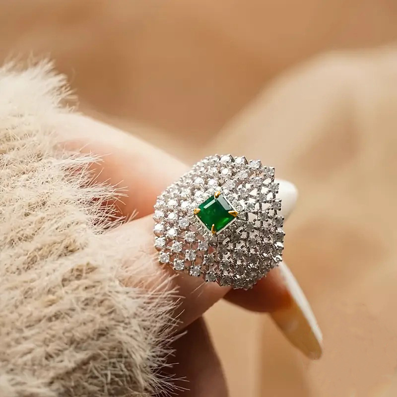 2026 Yeni Küçük Koku Stili, Yü - Luxury Lifestyle Magazine incelemesi ve fiyatı